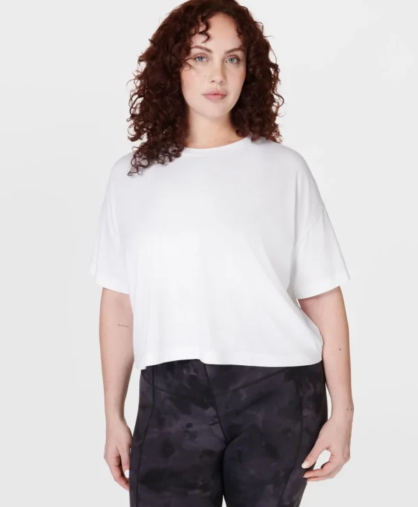 essential_short_sleeve_cr_1-1.webp Sweaty Betty Essential Short Sleeve Crop Tee